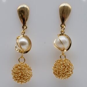 Brinco Ninho com Aro de Pérola Banhado em Ouro 18K