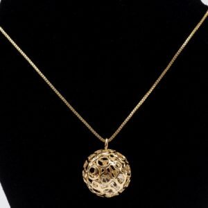 Colar Bola Vazada com Zircônias no Interior Banhado em Ouro 18K