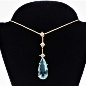 Colar Luxo Zircônia Azul e Pequenas Zircônias Cristal Banhado em Ouro 18K