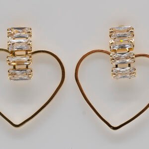 Brinco Coração Vazado com Zircônia Cristal Banhado em Ouro 18K