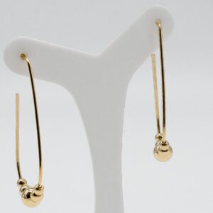 Brinco J com Bolinhas Lisas Banhado em Ouro 18K