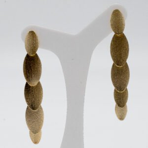 Brinco Círculos Sobrepostos em Camadas Banhado em Ouro 18K