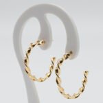 Argola Torcida Grande Banhada em Ouro 18K