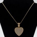 Colar Coração Cravejado com Zircônia Cristal Banhado em Ouro 18K