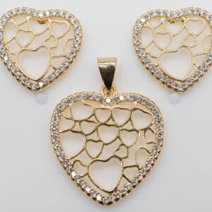 Conjunto Coração Desenhado e Cravejado com Zircônias Cristal Banhado em Ouro 18K