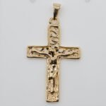 Pingente Cruz Desenhada e Vazada com Jesus Banhado em Ouro 18K