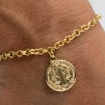 Pulseira Pingente São Bento Banhada em Ouro 18K