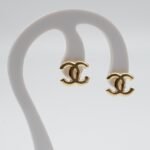 Brinco Pequeno Entrelaçado Banhado em Ouro 18K