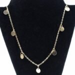 Colar Chapas Redondas Penduradas Banhado em Ouro 18K