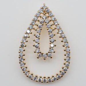 Pingente Gota Cravejada com Zircônia Cristal Banhado em Ouro 18K