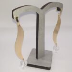 Brinco S Liso com Zircônia Cristal Banhado em Ouro 18K