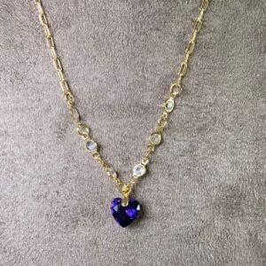 Colar Corrente com Zircônias Cristal e Pingente Coração de Zircônia Roxa Banhado em Ouro 18K