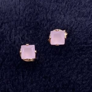 Brinco Quadrado Pequeno Zircônia Rosa Banhado em Ouro 18K