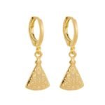 Brinco Mini Argola Pingente de Santa Banhado em Ouro 18K